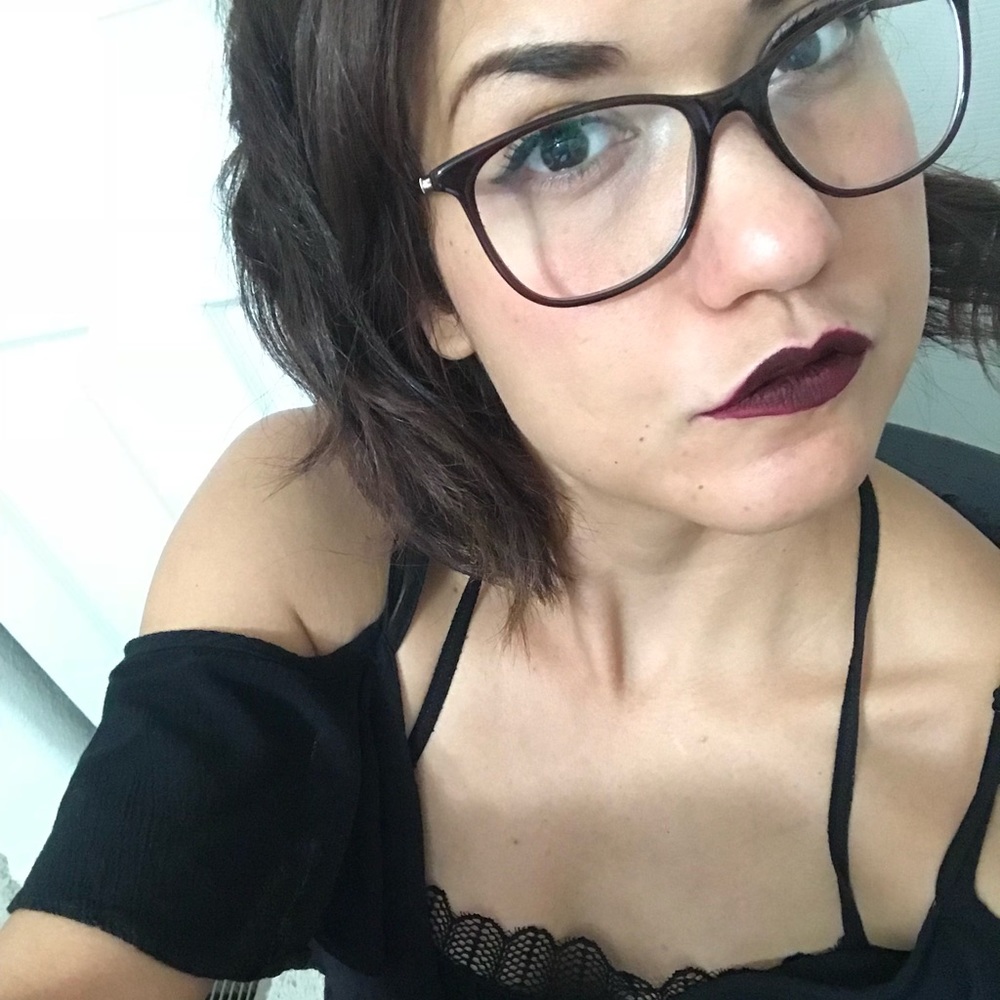 Meet your Posher, Georgina; my brand is Odd-Lab